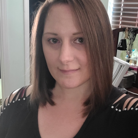 Meet your Posher, Ashley! - Picture 6 of 12